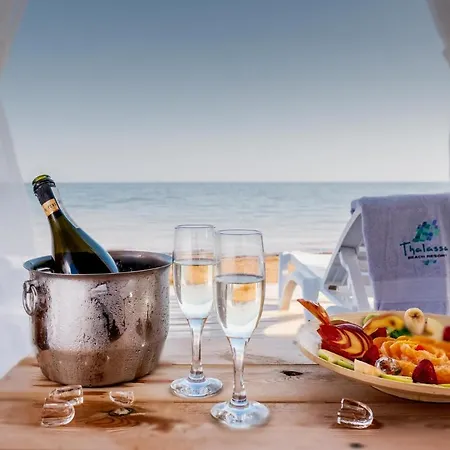 Thalassa Beach Bafra One Bed *